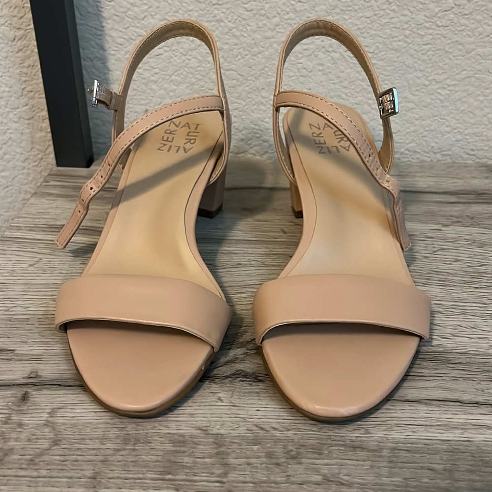 Naturalizer Beige Block heel sandal - like new